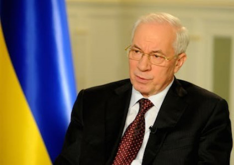 Николай Азаров назвал террористическим актом подрывы опор ЛЭП на Украине