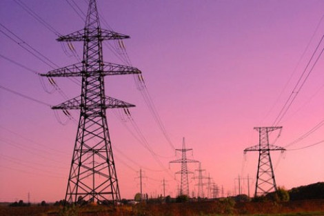 Порошенко: решение по поставкам электроэнергии Крыму надо проанализировать