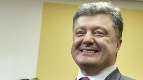 Порошенко: Украина в ближайшие недели подаст иски в суды в связи с "аннексией Крыма"