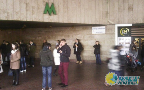 Разъярённые пассажиры устроили погром в киевском метро