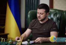 Азаров рассказал, почему Украина не должна праздновать День независимости