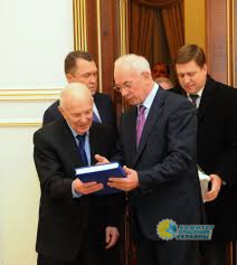 Николай Азаров выразил соболезнования в связи с кончиной Б. Патона