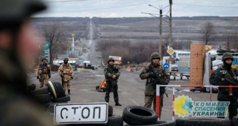 Азаров: Документ о реинтеграции Донбасса подведет законодательную базу под использование в регионе ВСУ