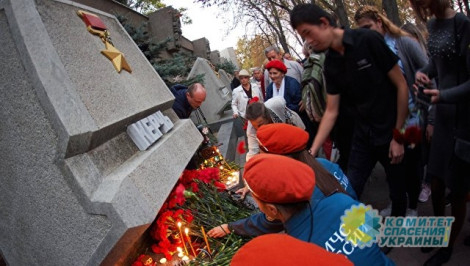 В Крыму объявили трехдневный траур в связи с трагедией в Керчи