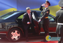Машина из кортежа Порошенко сбила пешехода в центре Киева