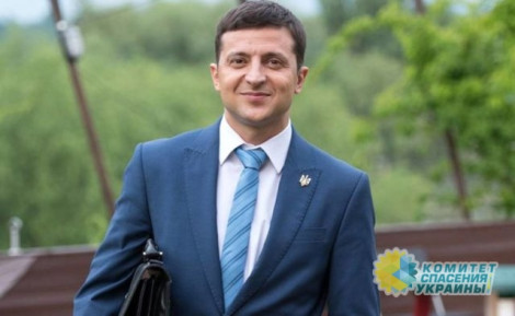Азаров рассказал о кампании Порошенко против Зеленского