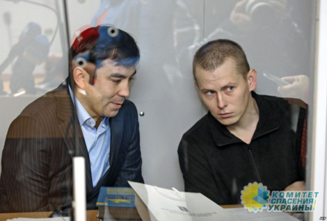 Порошенко предложил обменять Савченко на Александрова и Ерофеева