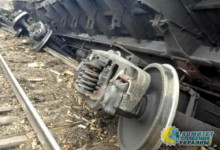 В Тернополе поезд сошел с путей из-за украденных рельсов