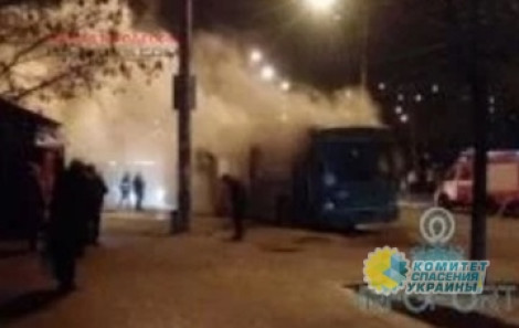 В Одессе на ходу загорелся троллейбус