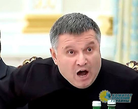 Азаров прокомментировал заявление Авакова по разгону нового Майдана