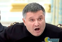 Азаров прокомментировал заявление Авакова по разгону нового Майдана