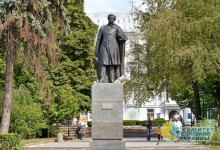 Жители Тернополя об инициативе сноса памятника Пушкину: «За то что он не нацик»?