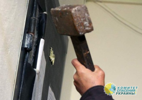 ТЦК начали массово врываться в квартиры украинцев, выбивая двери