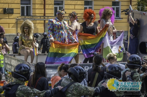 Елена Лукаш: Несколько мыслей по поводу гей-парада