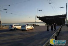 В Украине самовольно поднимаются мосты