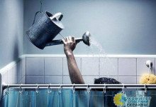 Азаров: В Украине скоро чтобы душ принять, кредит брать придется