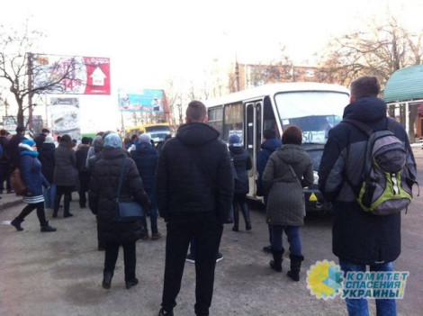 В Николаеве транспортный коллапс из-за забастовки маршрутчиков