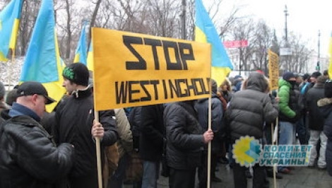 Пренебрегая ядерной безопасностью, Украина продолжает закупать топливо для АЭС у компании Westinghouse