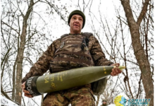 Англичане уже полгода не могут запустить военный завод