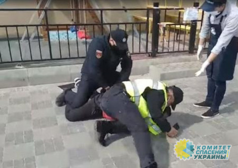 В Одессе полиция избила владельца кофейни за работу в карантин