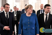 Азаров: Сколько можно смотреть пиаровские акции этих клоунов?!