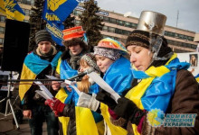 Азаров: В Украине можно смело вводить новый праздник – «День кастрюлеголовых» – и отмечать его 16 января