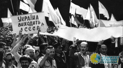 Азаров: Еще большие потери понесла Украина в численности своего населения