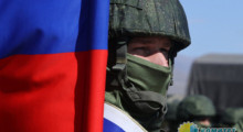 Российские войска разместили флаг РФ в Марьинке