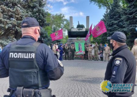Организаторам митингов и «Бессмертного полка» на Украине грозят наказания