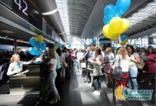 Азаров: Ликование по поводу туристического «безвиза»