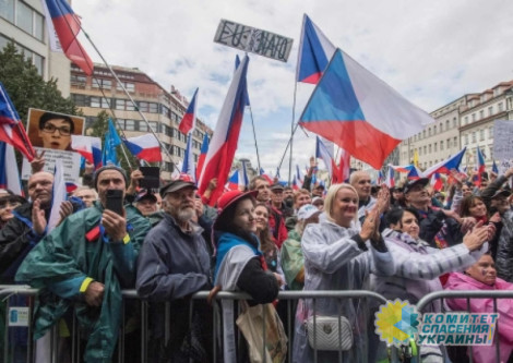 Словакия и Чехия могут отказаться от поддержки киевского режима
