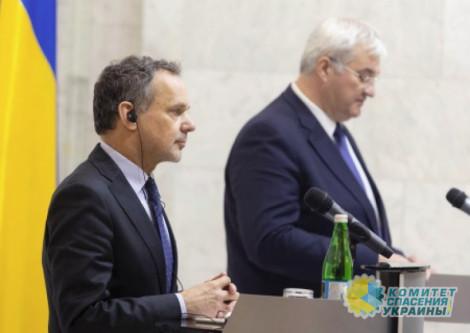 Глава МИД Нидерландов в Киеве объявил новом пакете помощи Украине