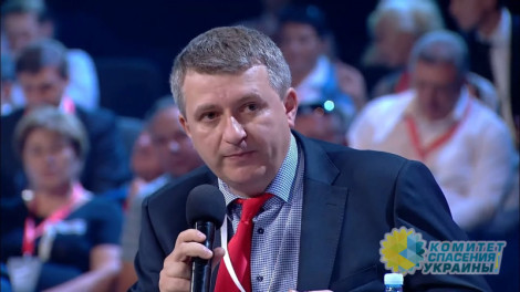 Политолог назвал безумием и бредом повестку украинских СМИ, зацикленную на переименованиях и Бандере