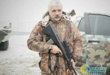 Азаров описал опасную украинскую тенденцию по возвеличиванию убийц
