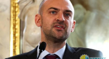 Министр иностранных дел Франции занервничал из-за обвинения в поддержке фашизма на Украине