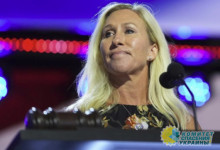 жителей Украины призвали выгнать диктатора Зеленского