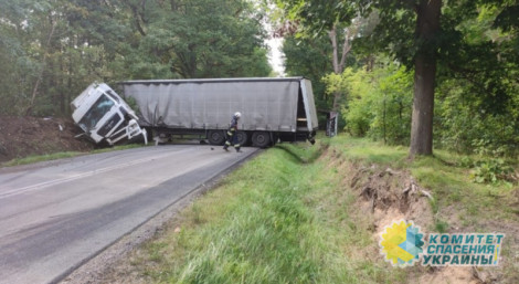 В Польше грузовик столкнулся с микроавтобусом