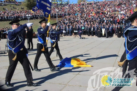 Азаров: Недобрые знаки преследуют Порошенко