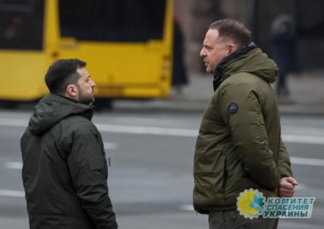 Начал воровать сразу же после выборов