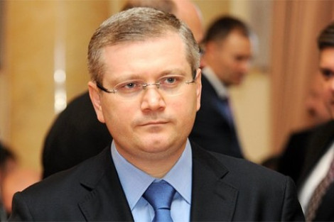 Народный депутат Александр Вилкул считает, что давление на депутатов "Оппозиционного блока" осуществляется властью, чтобы выиграть выборы
