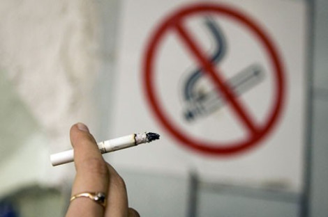 Депутатам предлагают повысить штрафы за курение в запрещенных местах