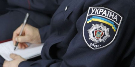 Полиция открыла дела по статье "хулиганство" по фактам нападений на два банка и офис в центре Киева