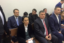 На суд Олейника приехали Аваков, Кличко и Деканоидзе