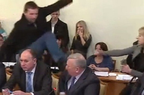 Полиция оштрафовала депутата Парасюка за езду без прав