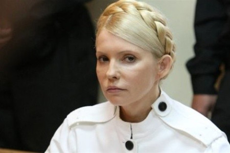 Тимошенко предлагает Яценюку подать в Раду полный текст бюджета или уйти в отставку