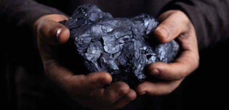 Добыча угля на Украине снизилась почти наполовину
