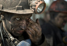 Горняки шахты "Львовуголь" прекратили работу из-за долгов по зарплате