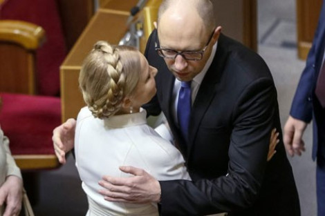 Тимошенко: Яценюк должен уйти немедленно