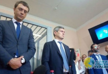 В Украине арестовали имущество министра Омеляна