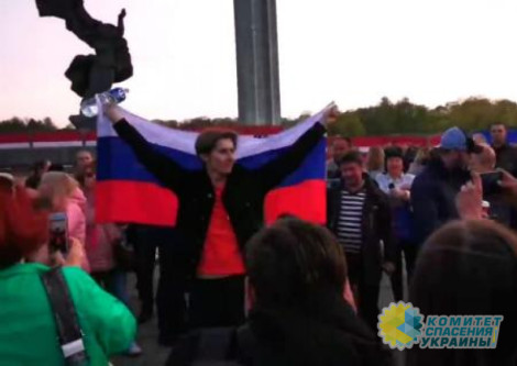 В Риге парню за флаг РФ вменяют «геноцид»